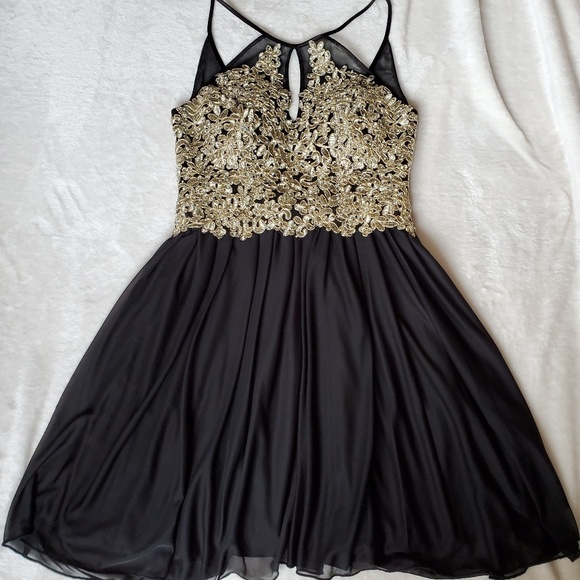 Sequin hearts dress - Picture 2 of 6